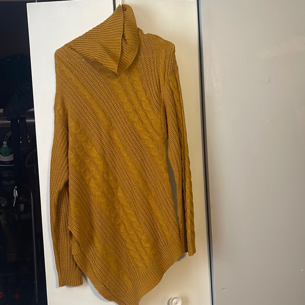 Women’s fashion sweater